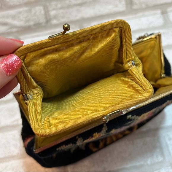 Vintage Tapestry Purse Handbag Black Floral Chain Handle Coin Purse - Picture 6 of 12